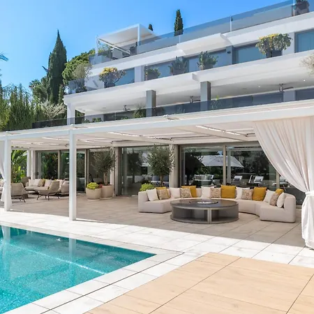 About Serenity Villa Marbella